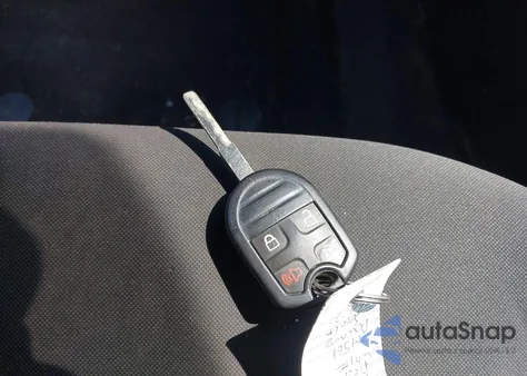 2018 Ford Fiesta Se z USA, uszkodzony, nr VIN 3FADP4BJ3JM144561